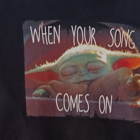 BLACK STAR WARS YODA SHIRT: "WHEN YOUR SONG COMES ON", LADIES, SMALL - Picture 2 of 4